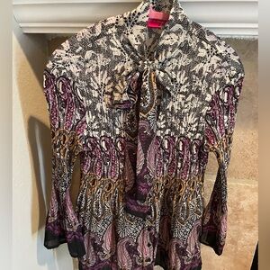 Sunny Leigh Fan Sleeve Keyhole Paisley Chevron button Blouse Career Flowy L
